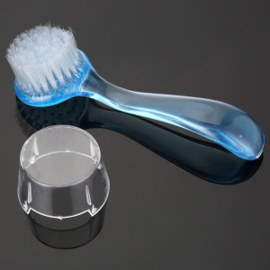  Round nail brush with plastic handle and cap, basting, stiff bristles, color random, blue, pink