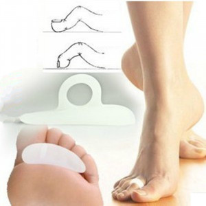 Beije Unloading a gel liner under the toes and the forefoot, with one retaining ring separator